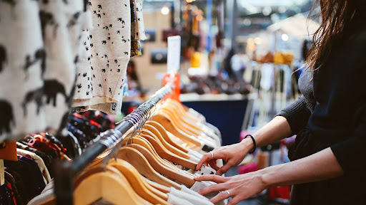 اوقات فراغت تابستان برای یادگیری مهارت خیاطی 3 brand and fashion boutique