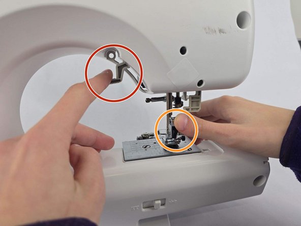 راه اندازی و تنظیم چرخ خیاطی 4 تعویض پایه های چرخ خیاطی