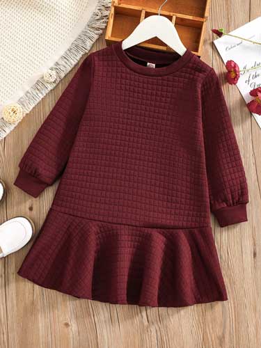 پارچه بیسکویتی چیست؟ 4 کاربرد پارچه بیسکویتی در لباس کودک