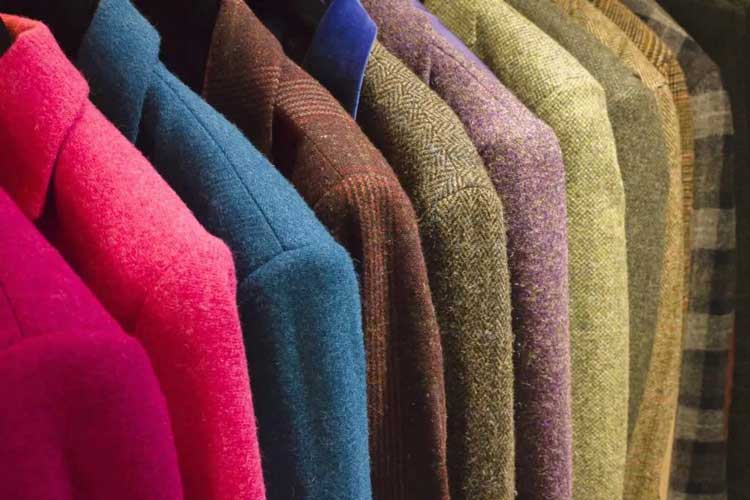 پارچه موهر و انواع آن: پارچهای مناسب فصول سرد 3 کت با پارچه موهر